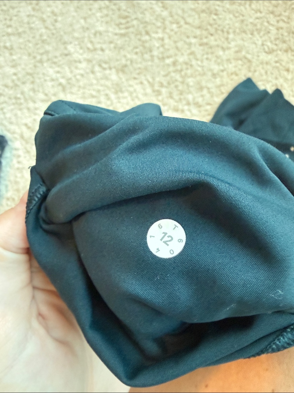 Lululemon Fast and Free Tights with Pockets - Picture 2 of 3